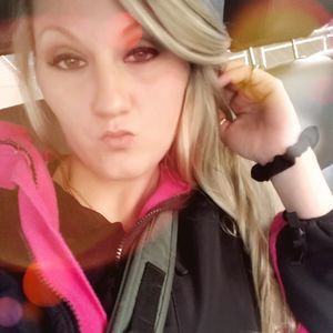 Meet your Posher, Mia